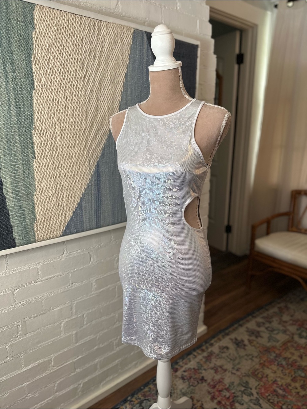 NWT Forever 21 Cut Out White Shimmer Bodycon Dress - Picture 2 of 12